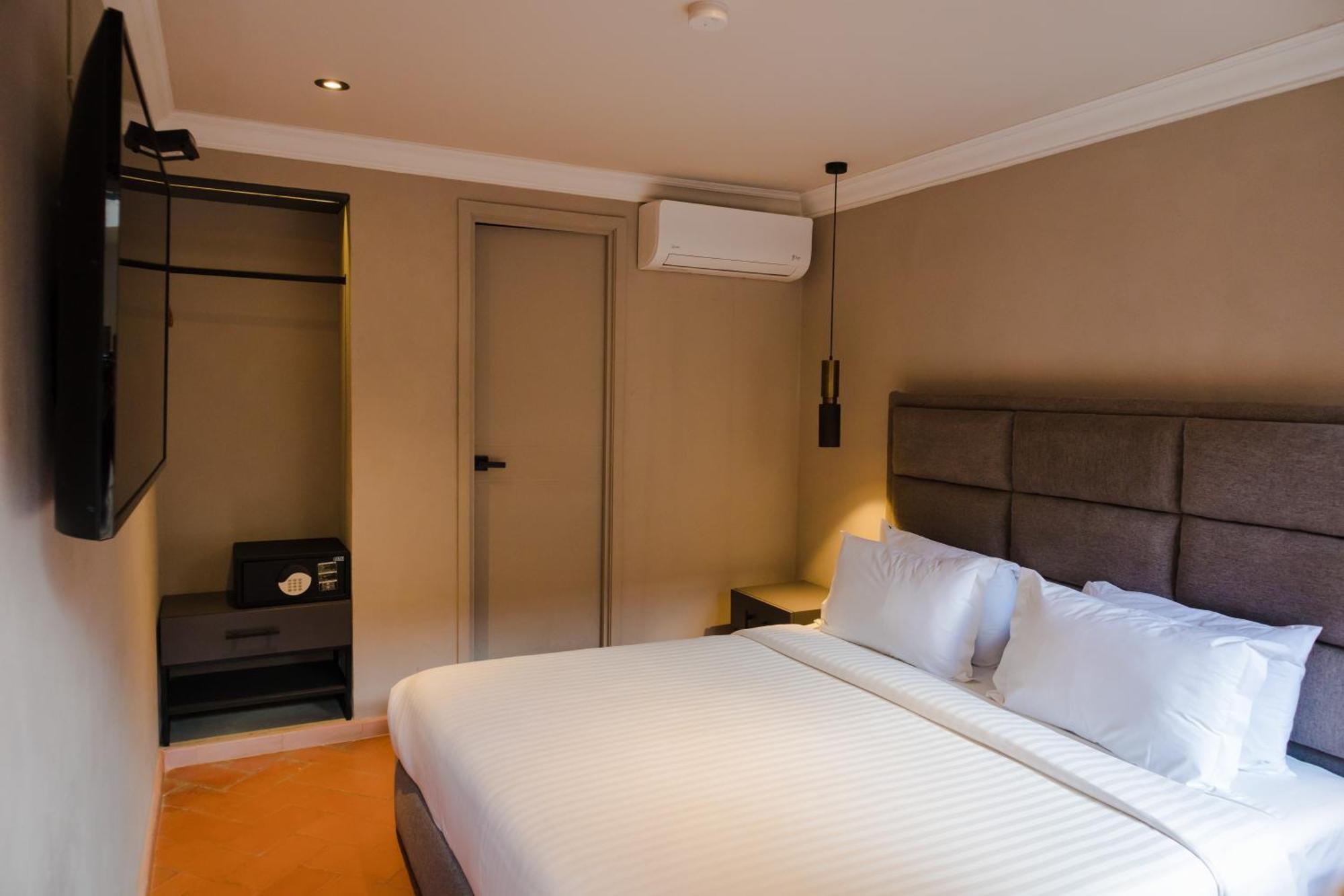 Mikaella Hotel Альенде Экстерьер фото